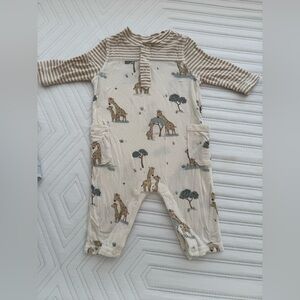 Angel Dear - Beige Giraffe Print Bodysuit